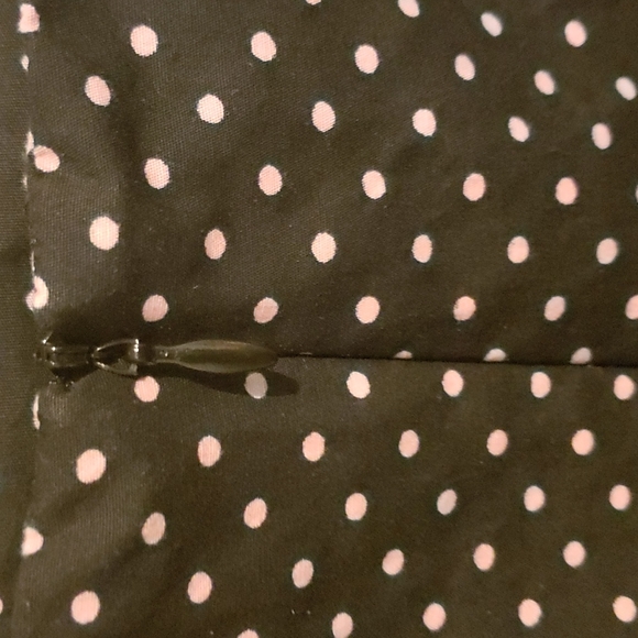 Juniors black skirt w/ pink polka dots - Picture 3 of 4